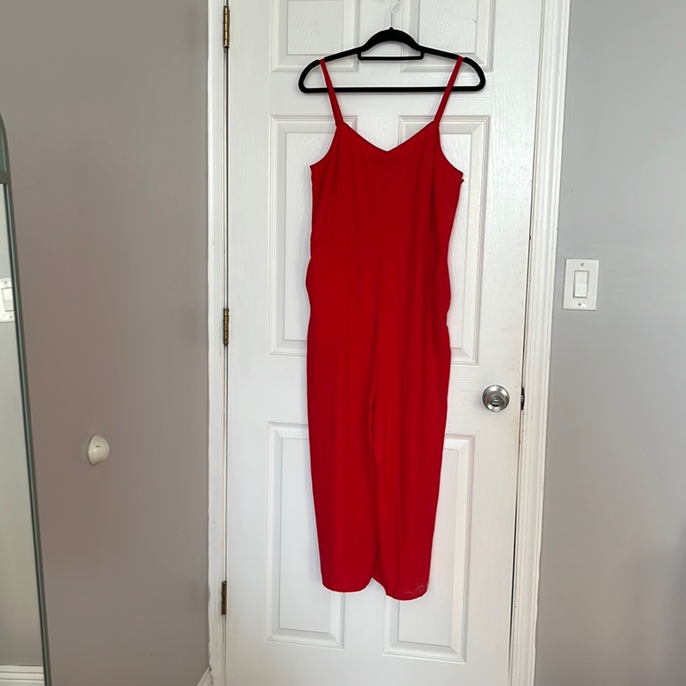 Red Cropped Jumpsuit (size L)